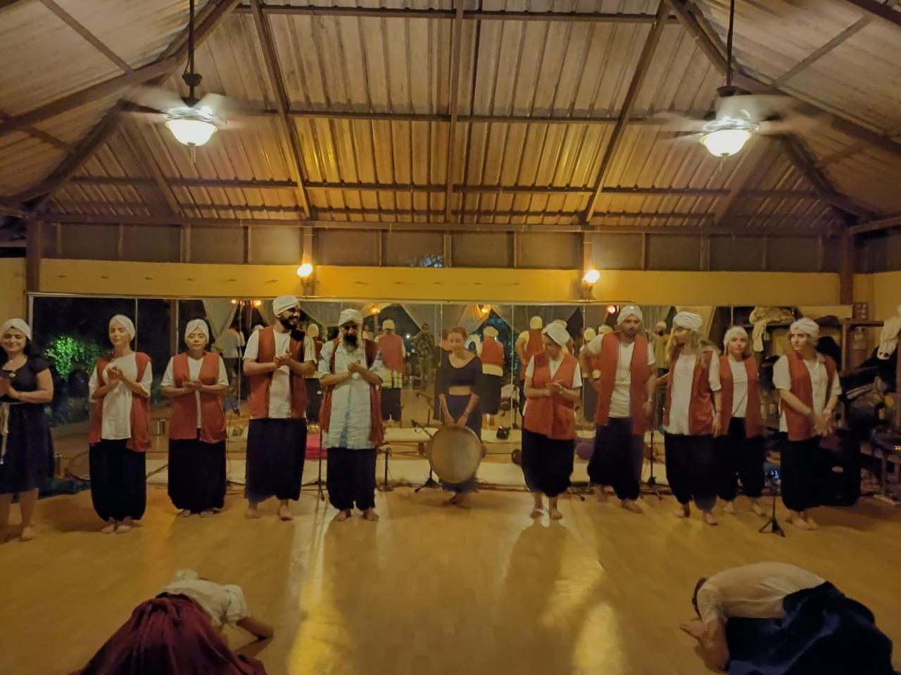 Satori Wellness Cottages I Yoga, Sauna, Ice Bath, Holistic Therapies & More Mandrem Luaran gambar