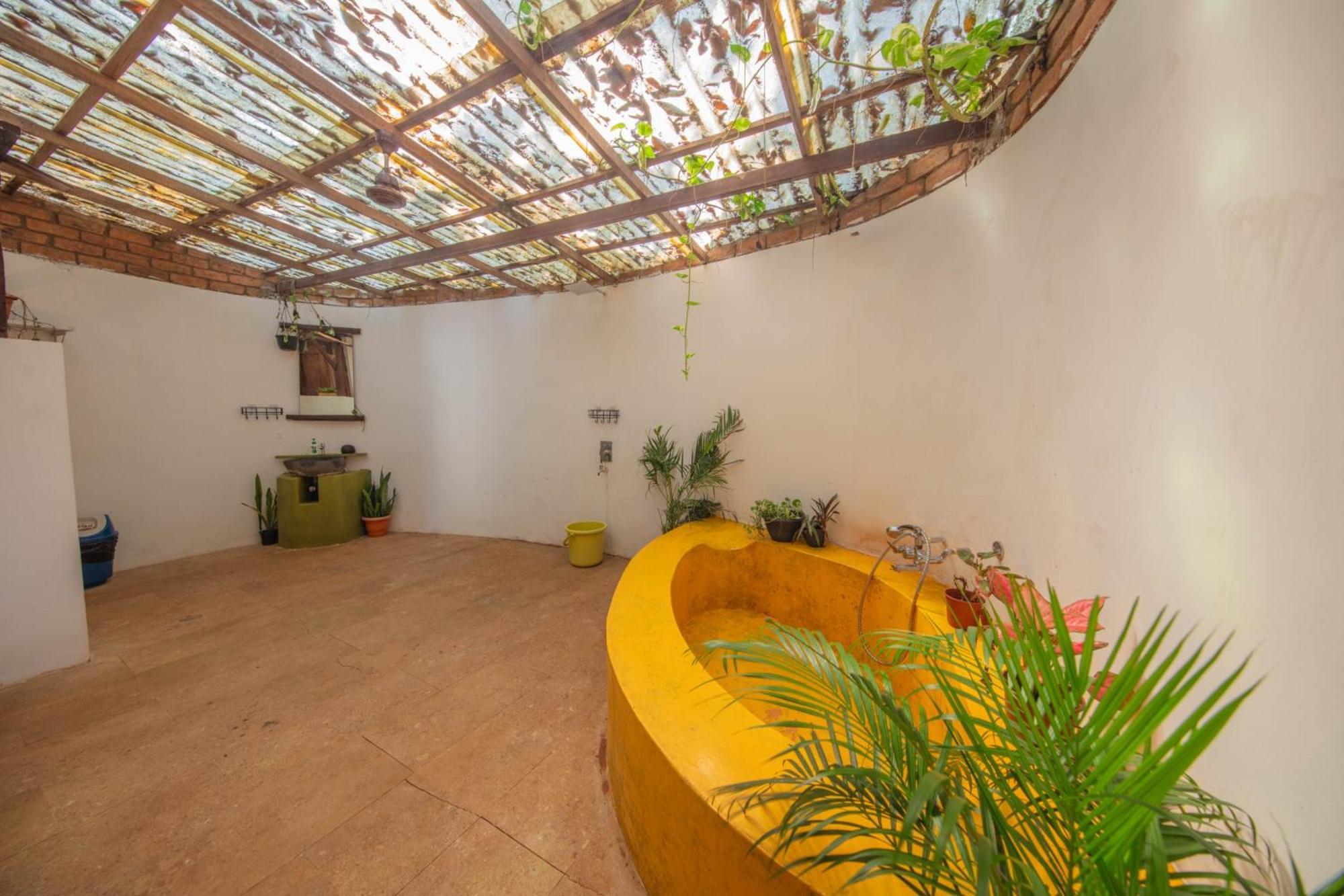 Satori Wellness Cottages I Yoga, Sauna, Ice Bath, Holistic Therapies & More Mandrem Luaran gambar